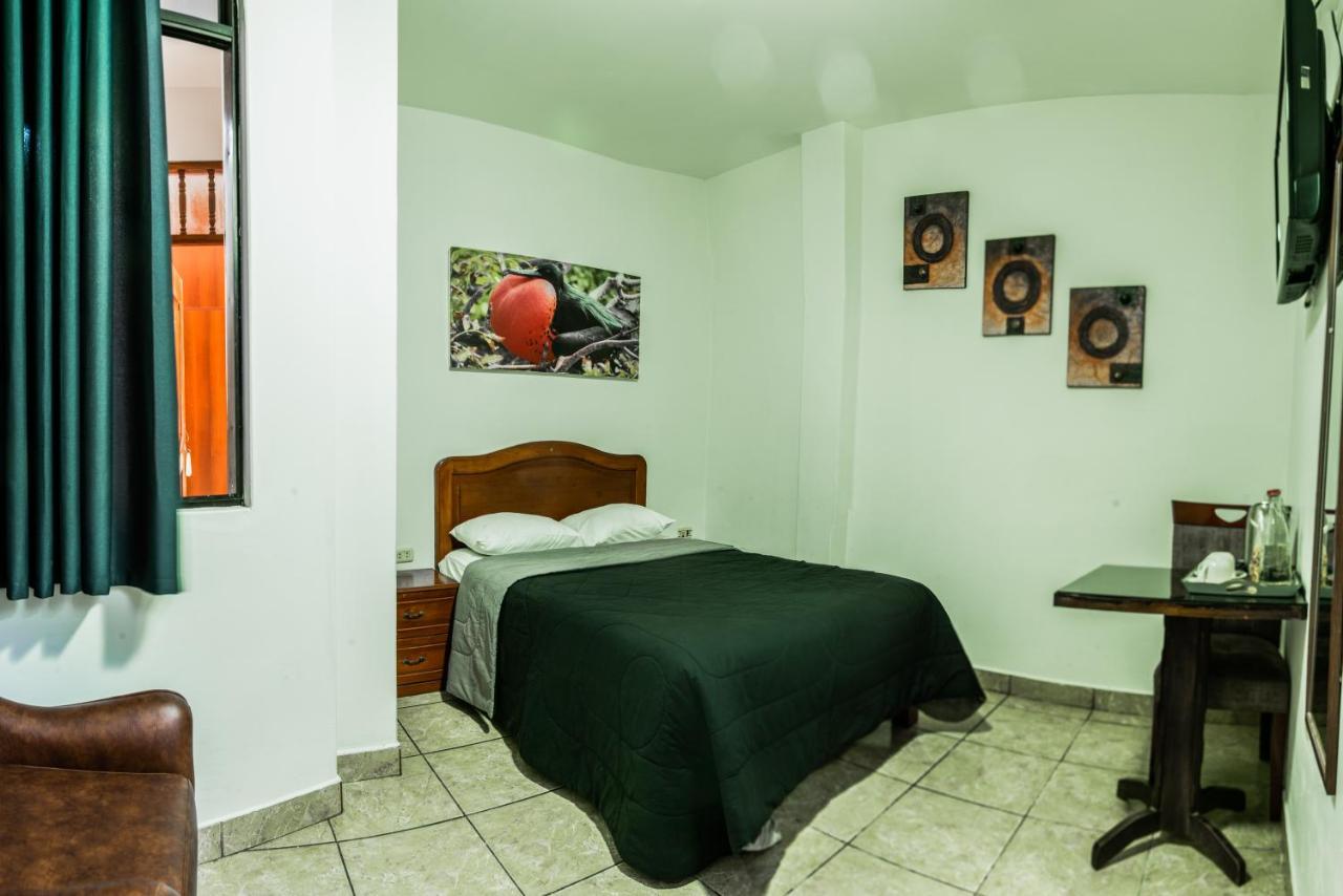 Hospedaje Gran Imperial Tumbes Exterior photo