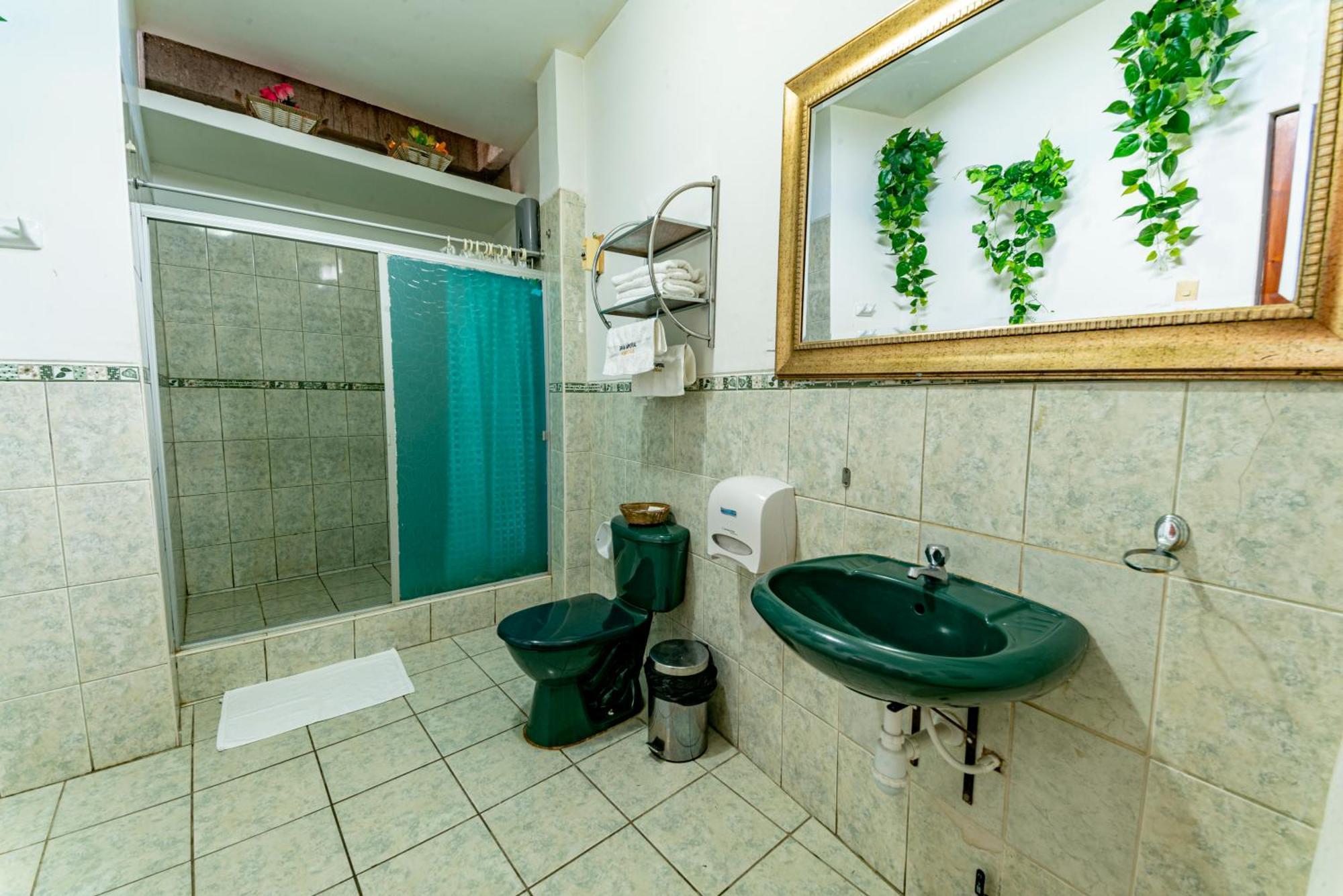 Hospedaje Gran Imperial Tumbes Exterior photo